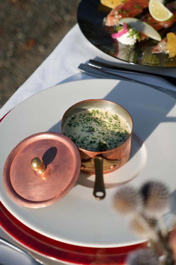 Hotel Restaurant Les Coquelicots, The Originals Relais Saint-Pardoux-l'Ortigier ภายนอก รูปภาพ